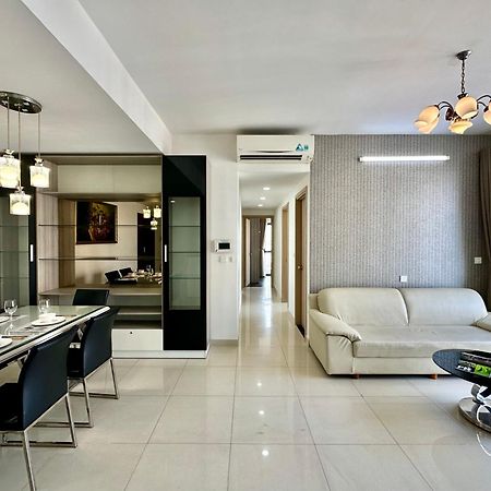 Grand Saigon Centre - Rivergate Residence, Free Gym&Pool Хошимин Екстериор снимка