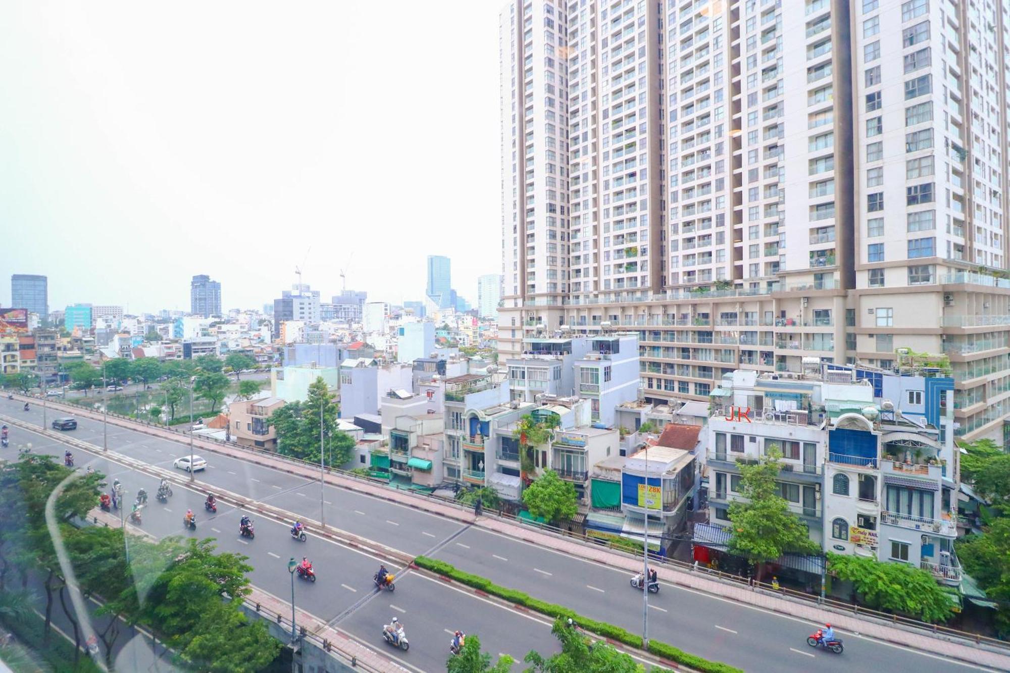 Grand Saigon Centre - Rivergate Residence, Free Gym&Pool Хошимин Екстериор снимка